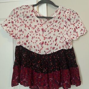 Elegant Floral Women's Blouse - Red and Black
